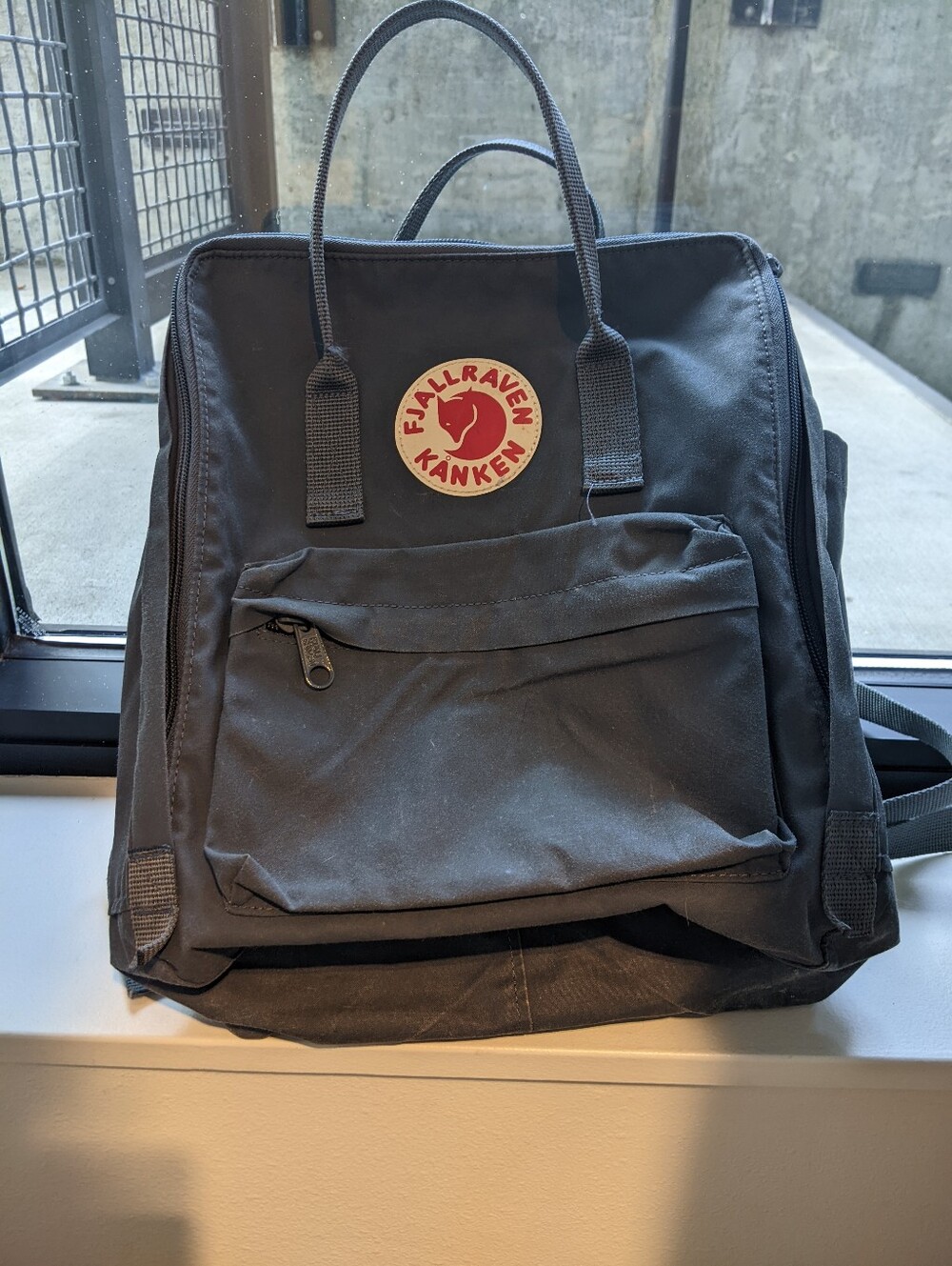 Fjallraven - Kånken Backpack 23510 Classic Bag - Slate/Charcoal Gray | ~10*15*5 - Picture 12 of 14